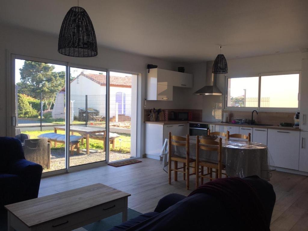 Maison Cosy A 400 M De La Mer! แซงต์-วันซองต์-ซัวร์-จาร์ ภายนอก รูปภาพ